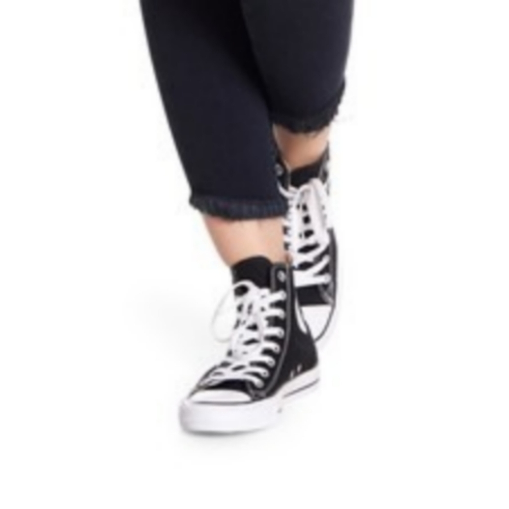 Anthropologie Blank NYC Skinny Jeans Frayed Hem Blue  Black 30